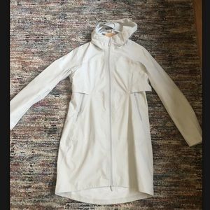 Lululemon Rain Rebel Trench Coat